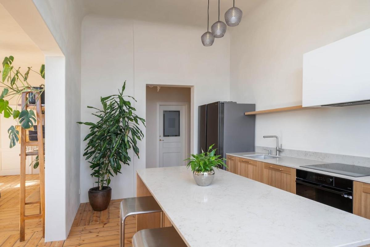 Charming Flat With Beautiful Riverside Views